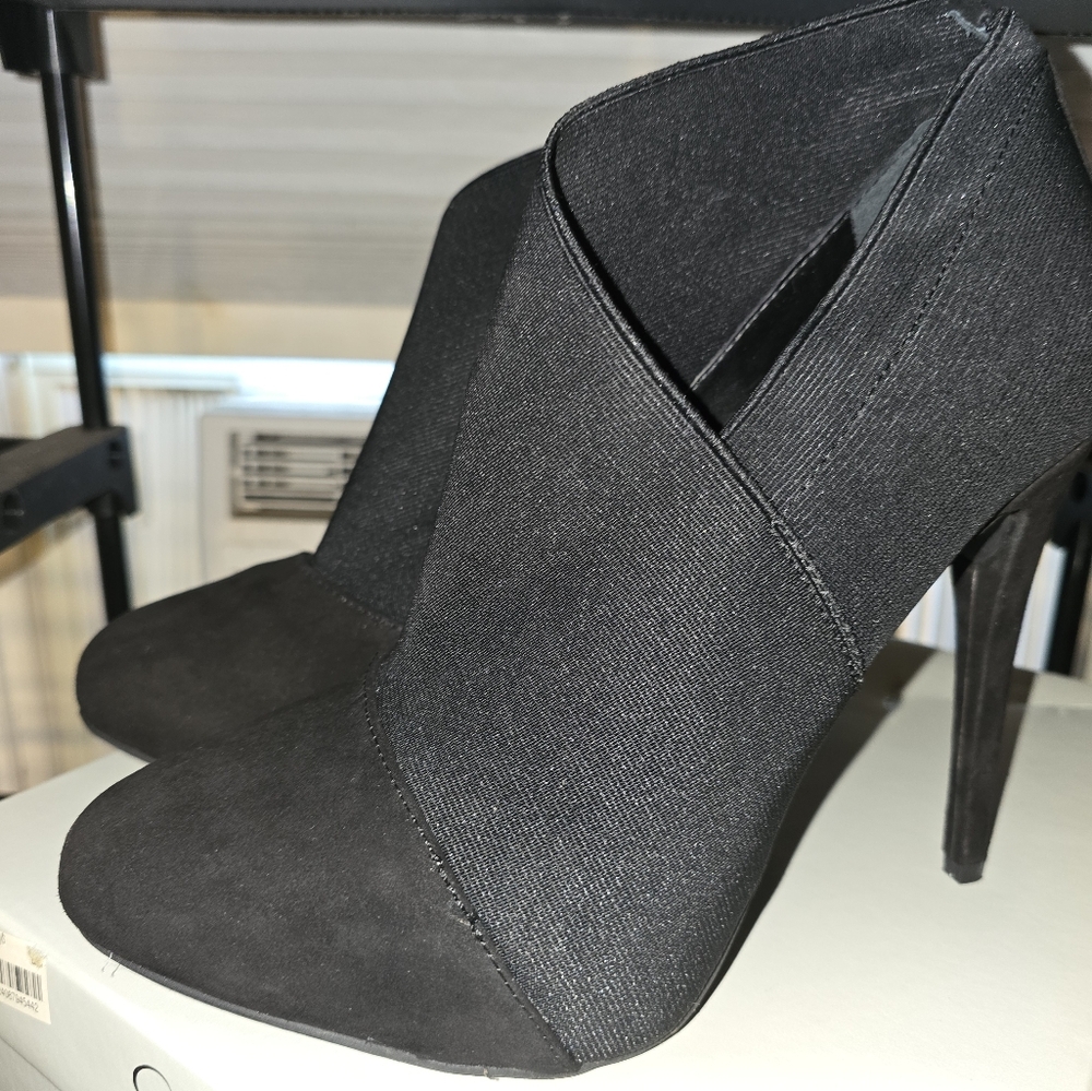 Shoe bootie